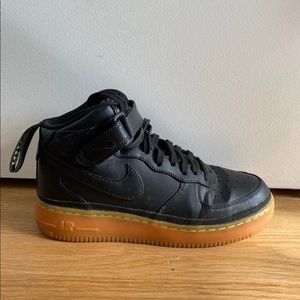 Nike Air Force 1 Mid Black Gum Sole